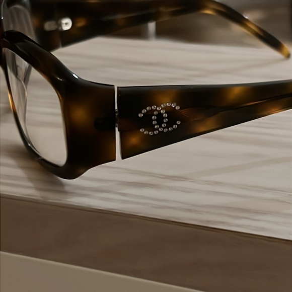 Chanel glasses - Picture 12 of 13